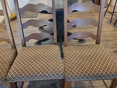 Set of 4 Vintage Wood Dining Chairs – $55 OBO