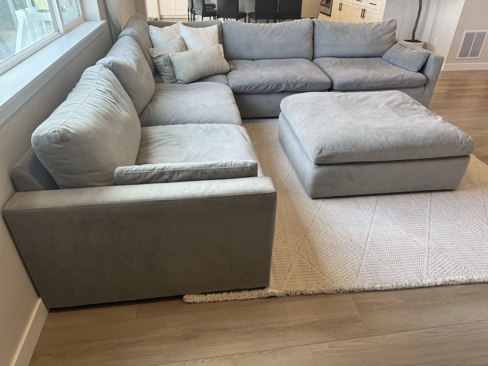 ASHLEY MODULAR SECTIONAL SOFA COUCH & OTTOMAN