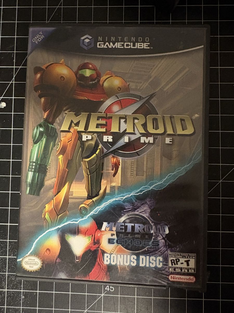 Metroid prime with bonus disc for Nintendo GameCube