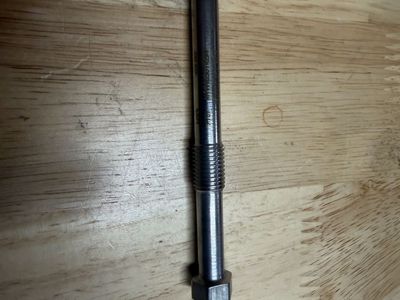 GM Genuine Parts 12639701 Glow Plug OEM Auto Engine Part 9G