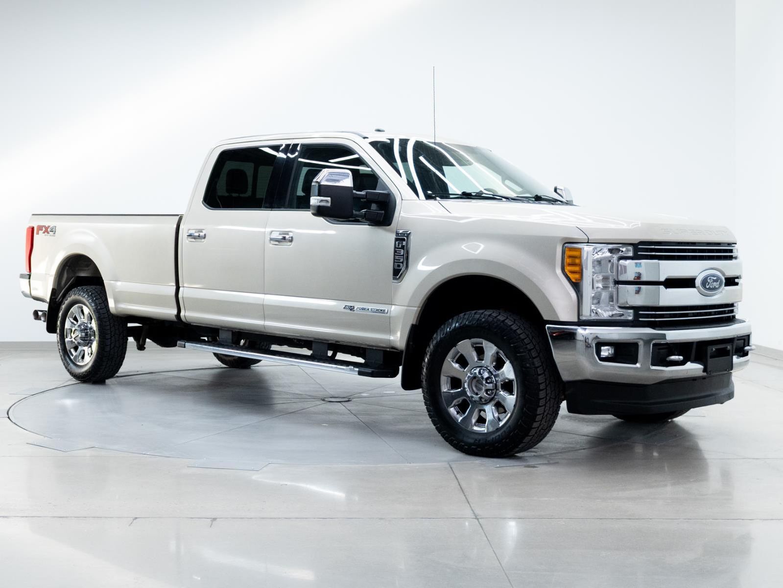2017 Ford F-350 Super Duty Lariat