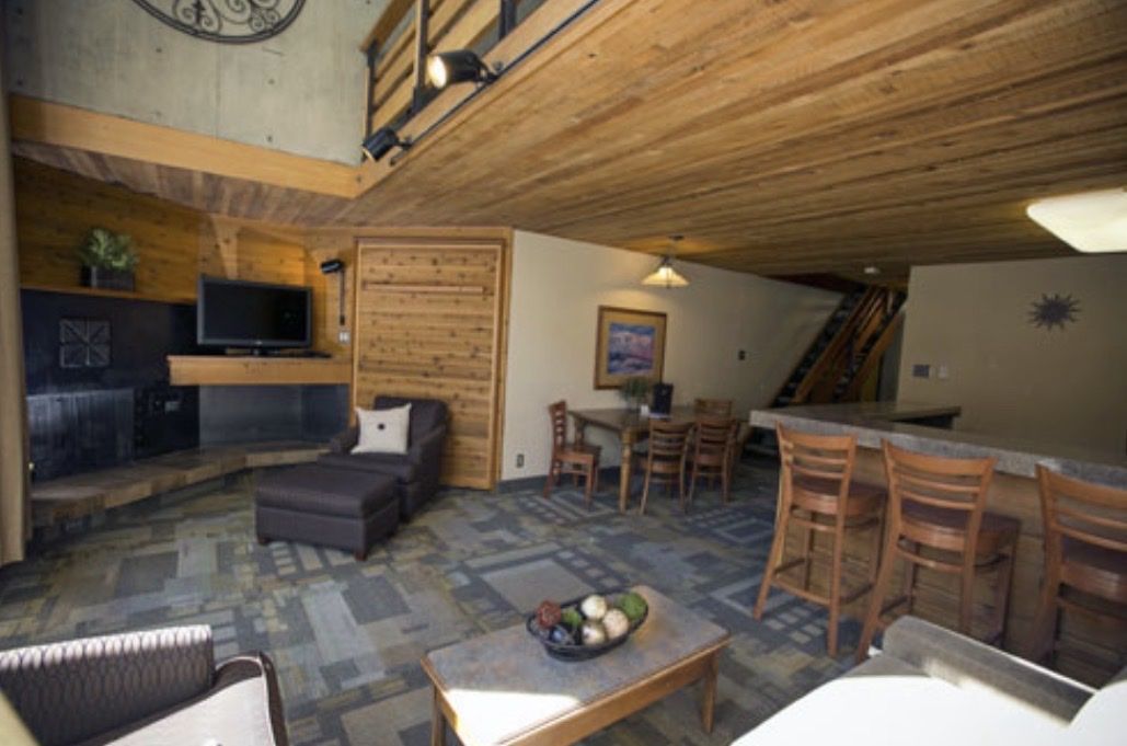 Main image 7
