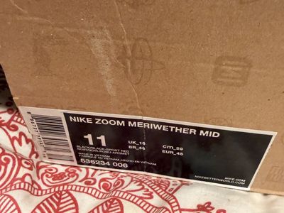 Nike Zoom Meriwether Mid Black/Sport Red Men's Size 11 Hiking Boots