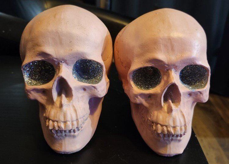 Pink Skulls - Halloween Decor