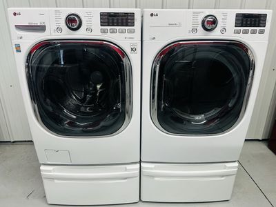 Lg Steam Electric Front Load Set With Pedestals