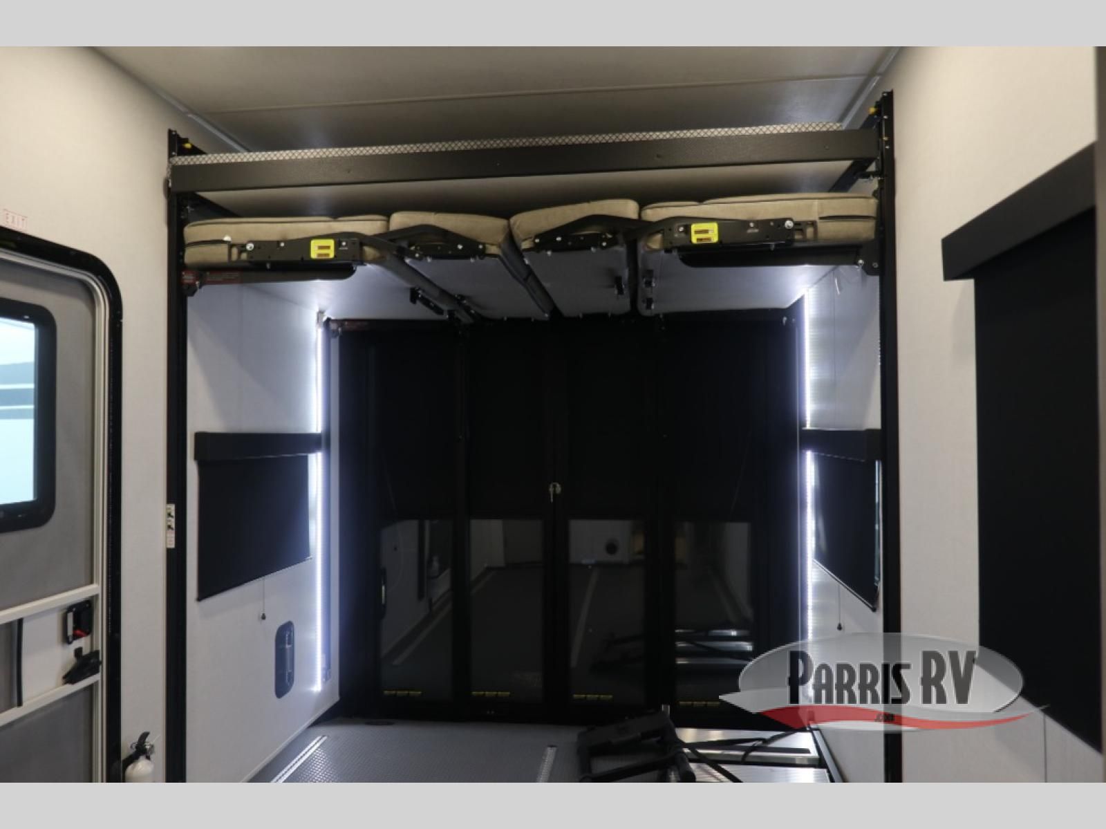 Main image 32