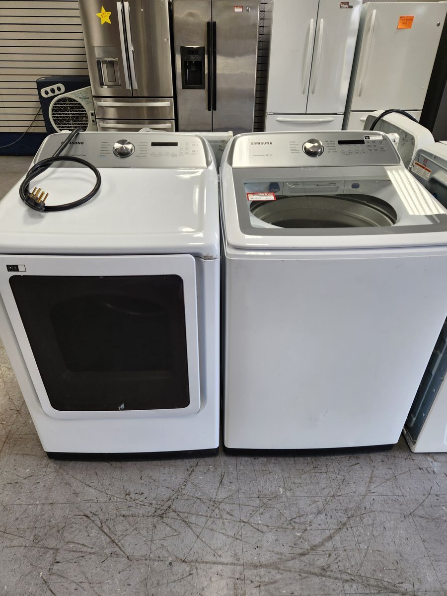 Samsung Top Load Washer and Electric Dryer Set in White