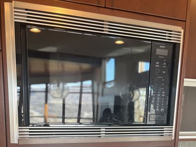 Microwave Wolf