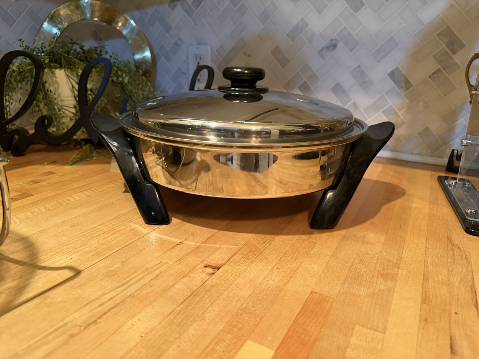 SaladMaster Oil Core Elecric Skillet - Like New