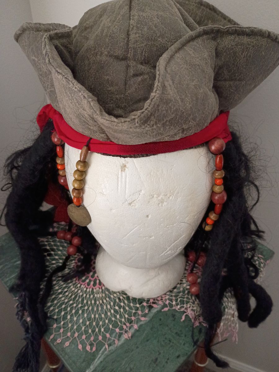 Disney Pirates of Caribbean Jack Sparrow Hat