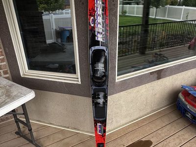 Kinder Slalom Ski