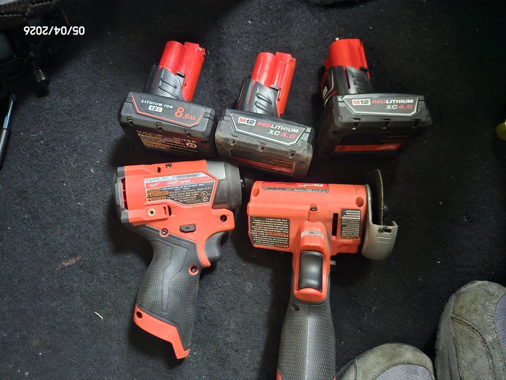 Milwaukee  m12 FUEL impact, 3 x 4.0 batteries,