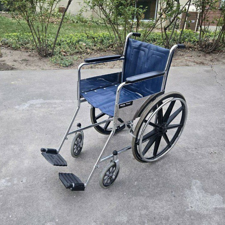 Invacare Adult Folding Wheelchair 24" Wheels Lock