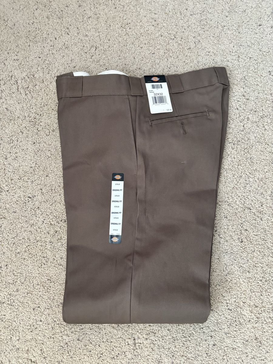 Dickies 874 Original cut 32x32 Mens Work Pants Color: Mushroom