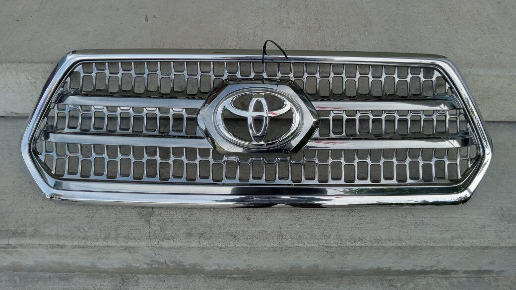 2016 - 2019 Toyota Tacoma Front Radiator Grill Chrome with Logo