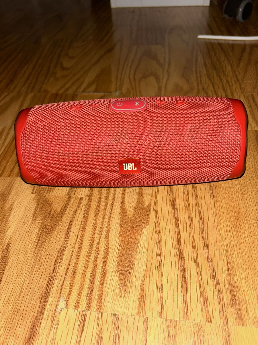 JBL Charge 4