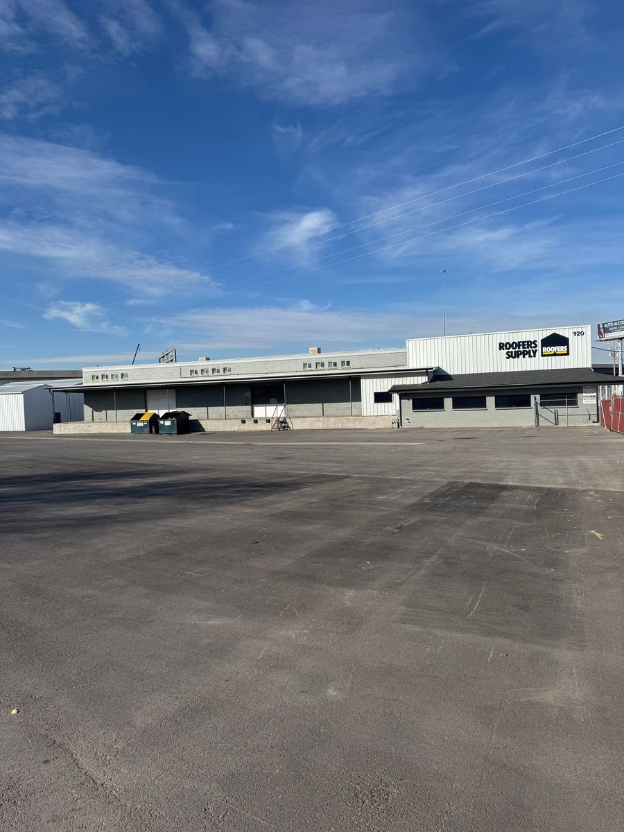 10,000 SF – 20,000 SF Warehouse with Up to 2 Acres of Fully Fenced and Paved Yard- SLC Granary