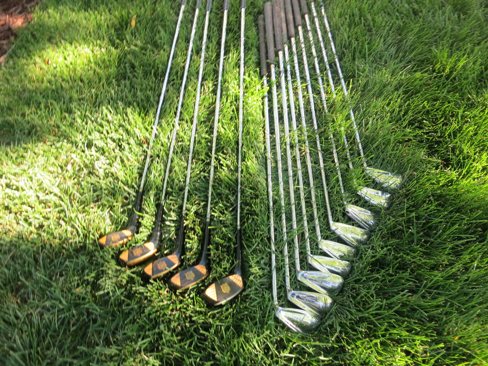 Vintage Walter Hagen Golf Clubs – Haig Ultra Woods & Haig Ultradyne II Irons & Wilson Bag
