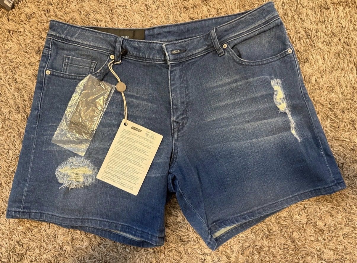 AX Armani Exchange size 30 indigo dark wash denim