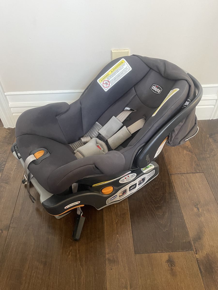 Chicco Keyfit 30 Infant Car Seat & Base
