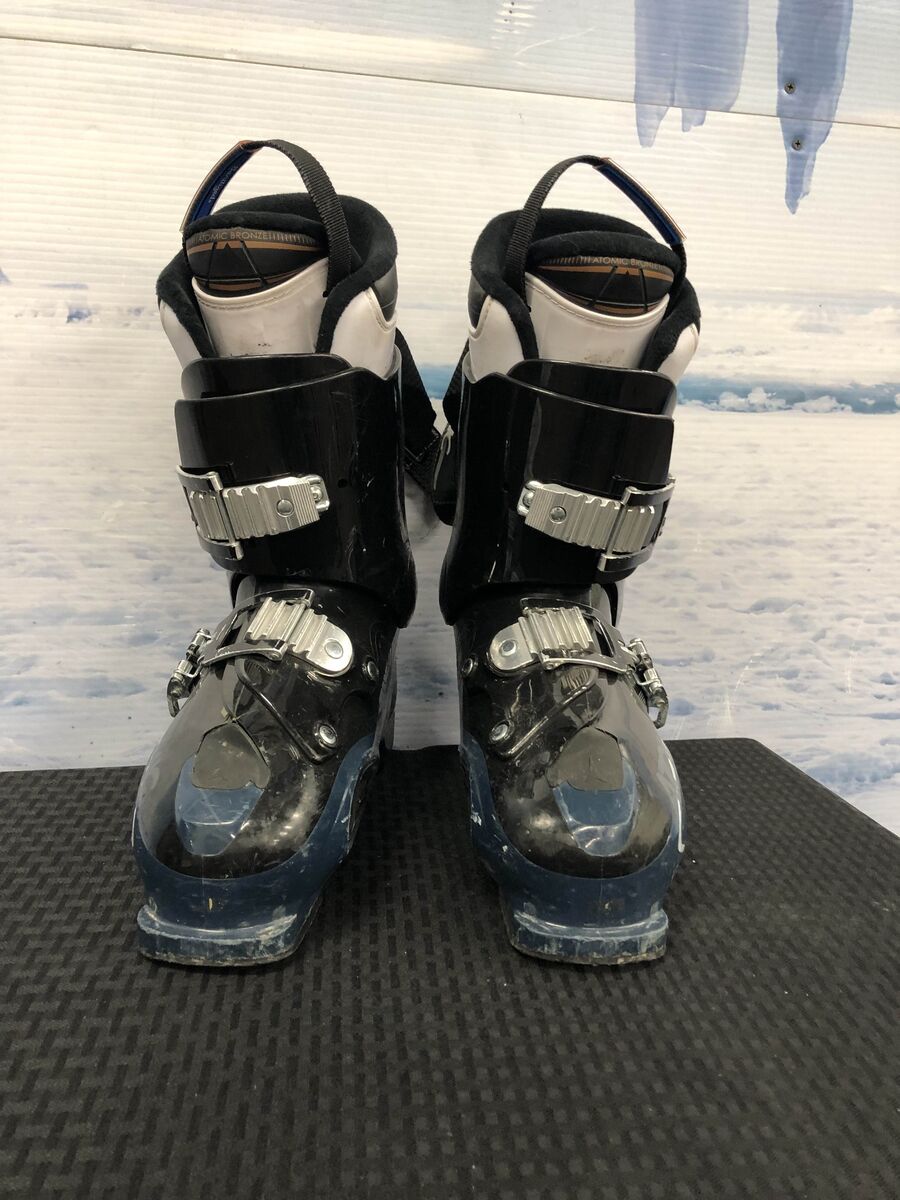 Used Atomic LiveFit R90 Ski Boots - 26.5