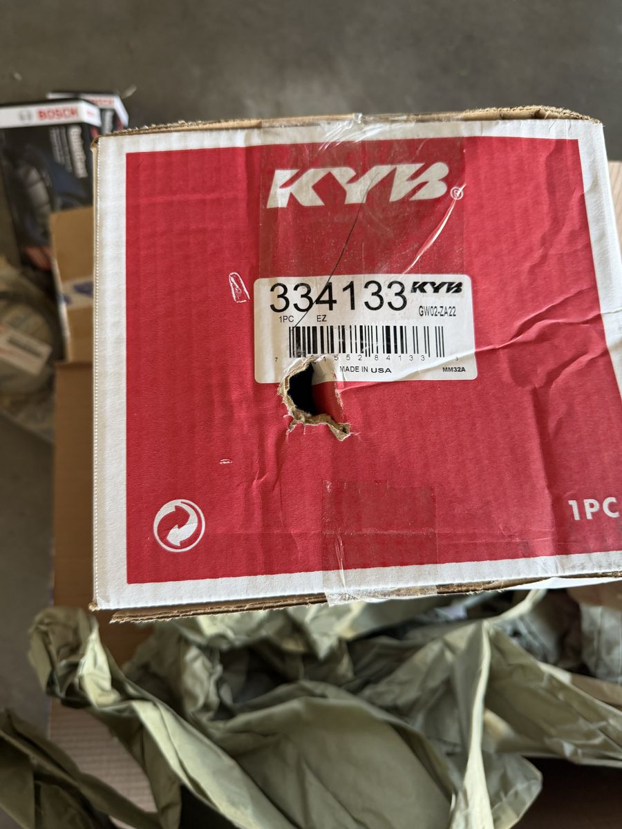 Rear Camry/ES300 KYB shocks, Insulators, mounts