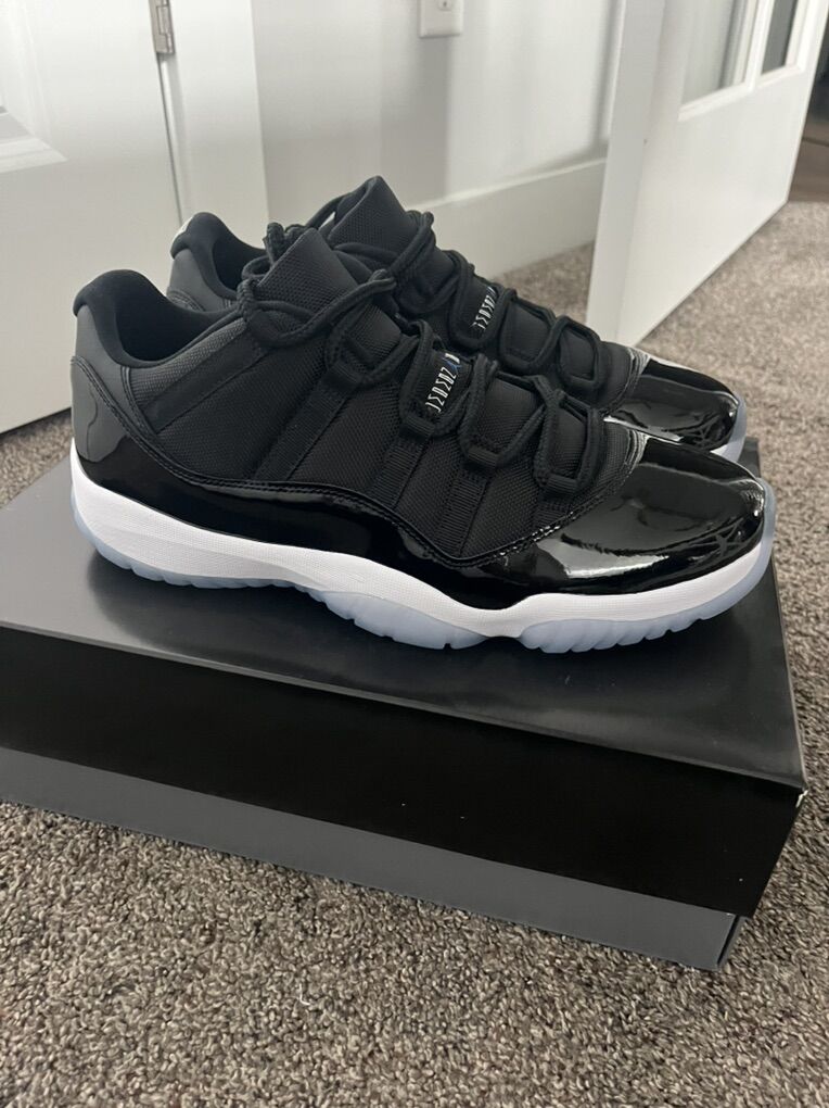 Jordan 11 Retro Low Space Jam  Mens Size 12 New