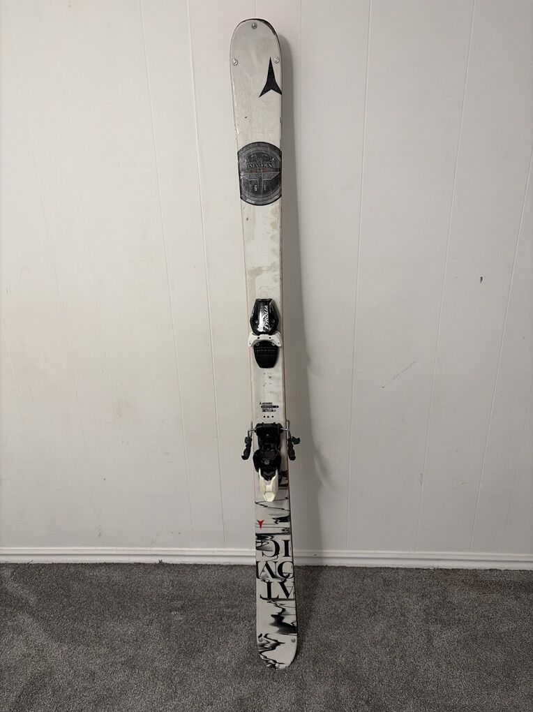 161 cm Skis