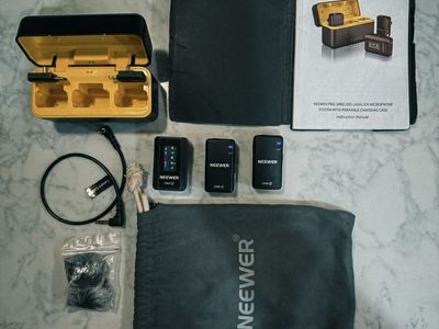 NEEWER CM28 Wireless Lavalier Microphone System