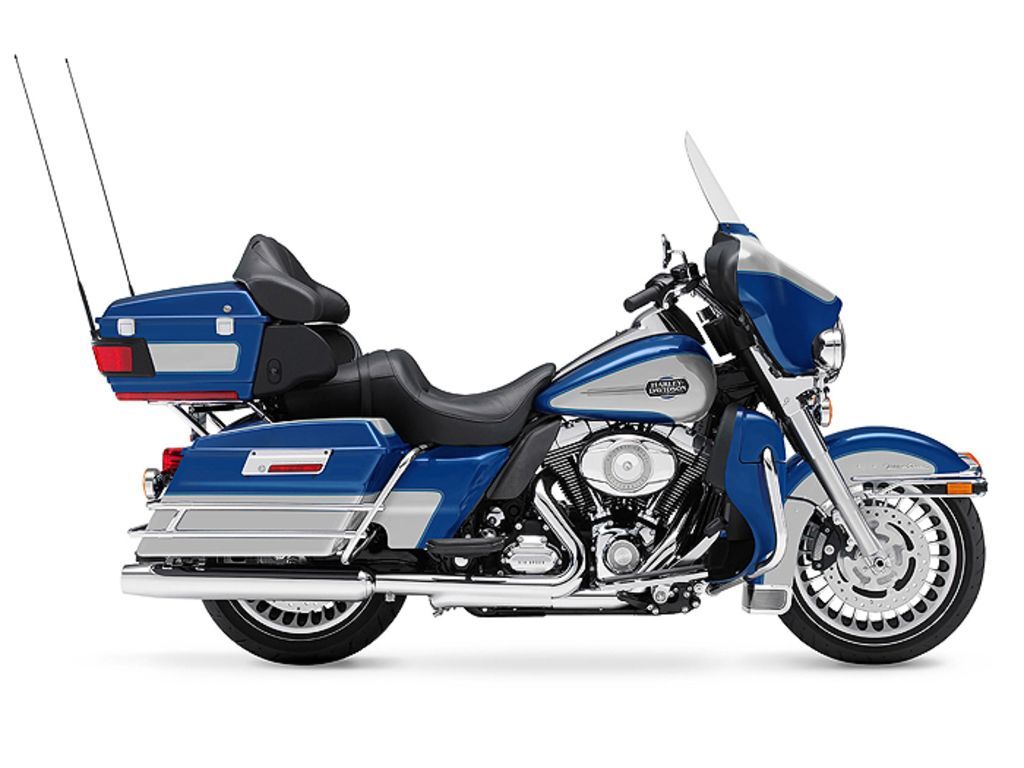 2010 Harley-Davidson® FLHTCU - Ultra Classic® Electra Glide