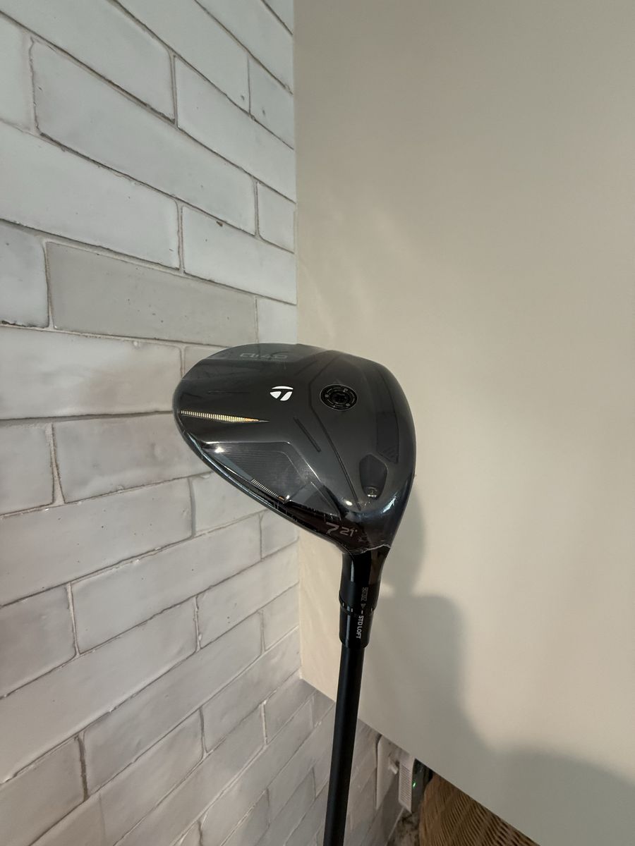 New Qi4D 7 Wood With Headcover