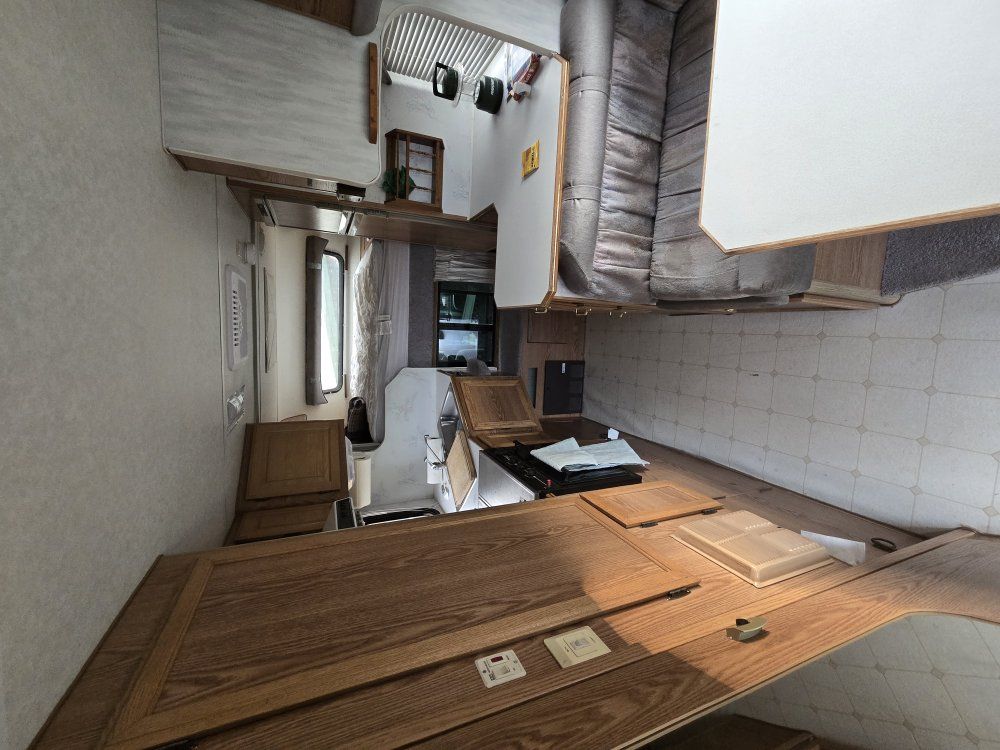 Main image 3