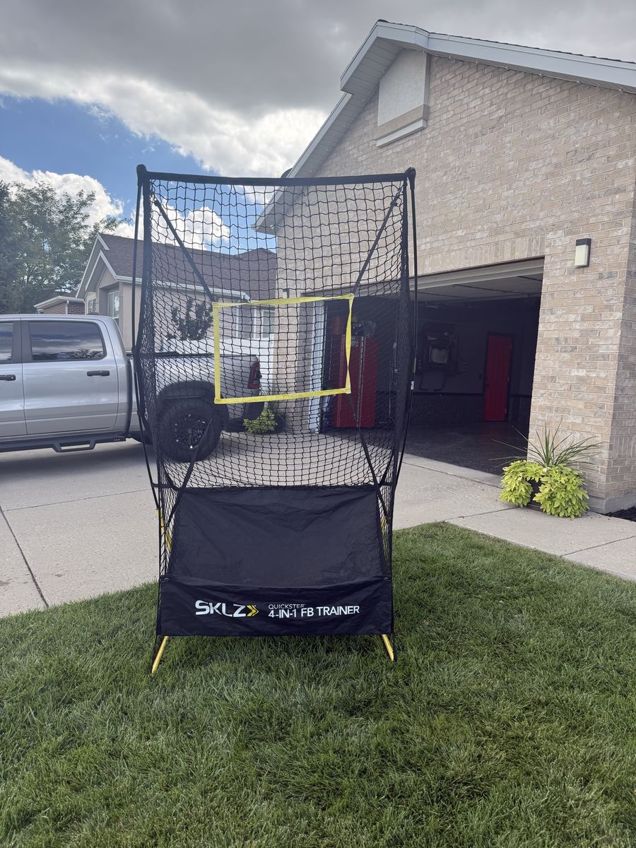 SKLZ Quickster 4-in-1 Football throwing net