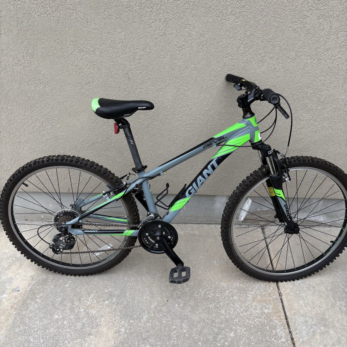 Giant Revel Mountain Bike – XXS Frame