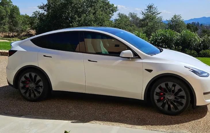 2022 Tesla Model Y Performance