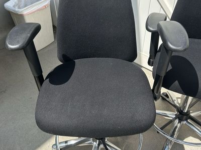 Grainger office chairs (6 available)