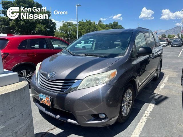2011 Toyota Sienna XLE 8-Passenger
