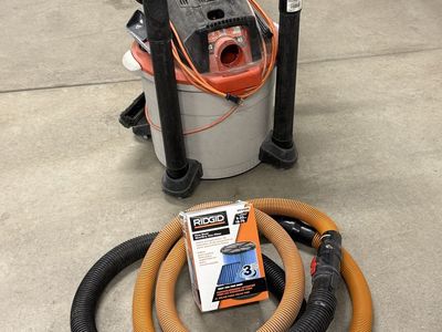 12 gallon Ridgid wet/dry shop vac w/ extra filter