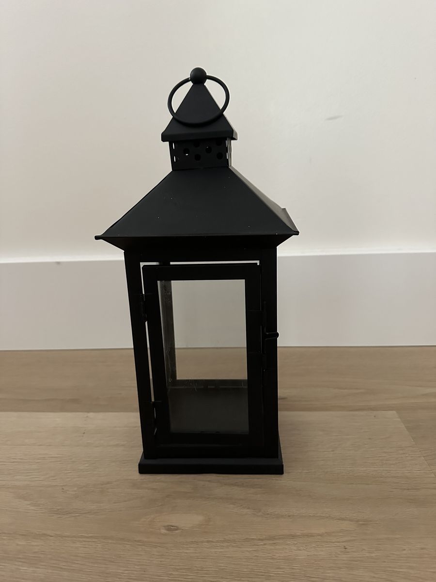 Main image 7
