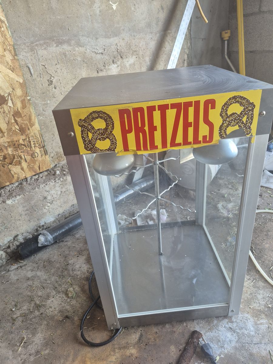 Star Mfg Pretzel Merchandiser Warmer Display Cabinet Model 161A Stainless Steel
