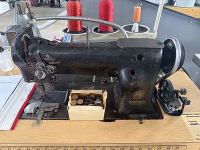 Singer 112G140 Double Needle with puller