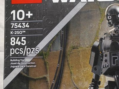 LEGO Star Wars K-2SO Building Toy Set 75434 - 845 Pieces, New Condition