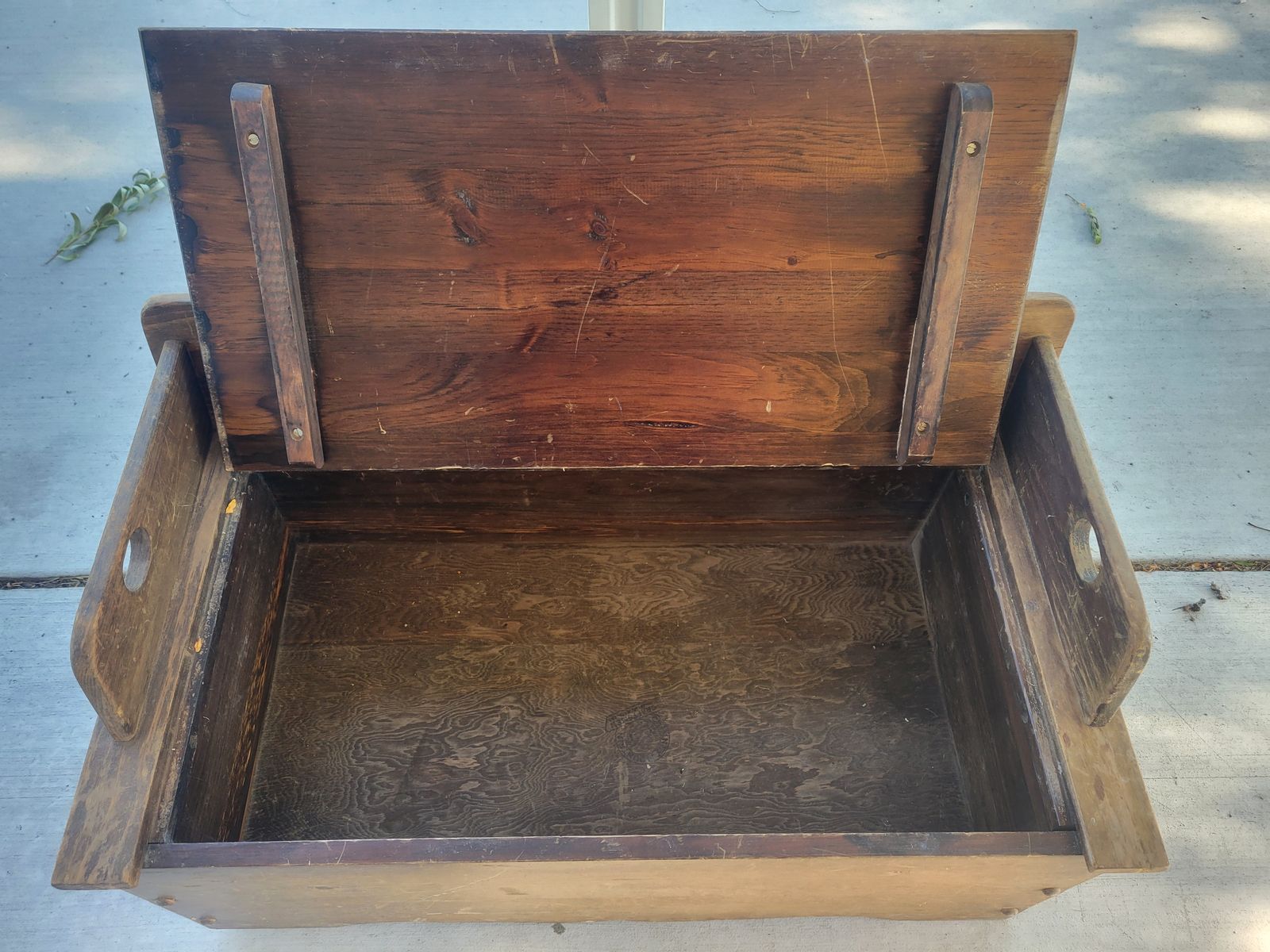 Main image 3