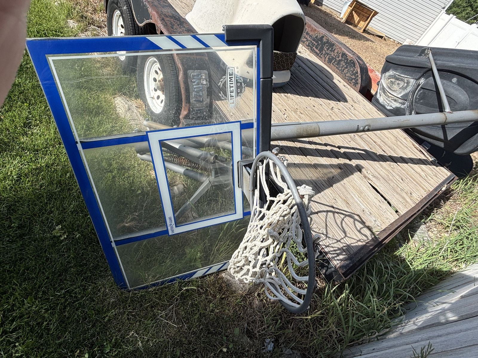 Free basketball hoop