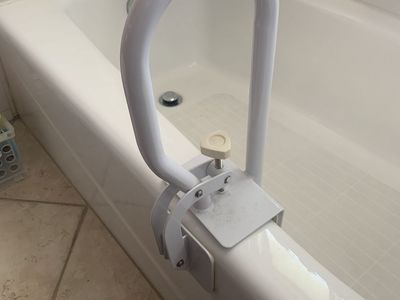 Bath Tub Safety hand rail for Seniors