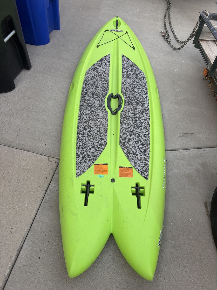 Lifetime paddle board