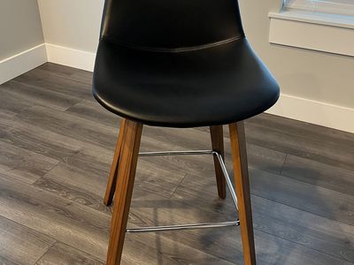 Bar / Counter Stools