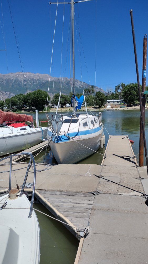 27ft sailboat slip and trailer