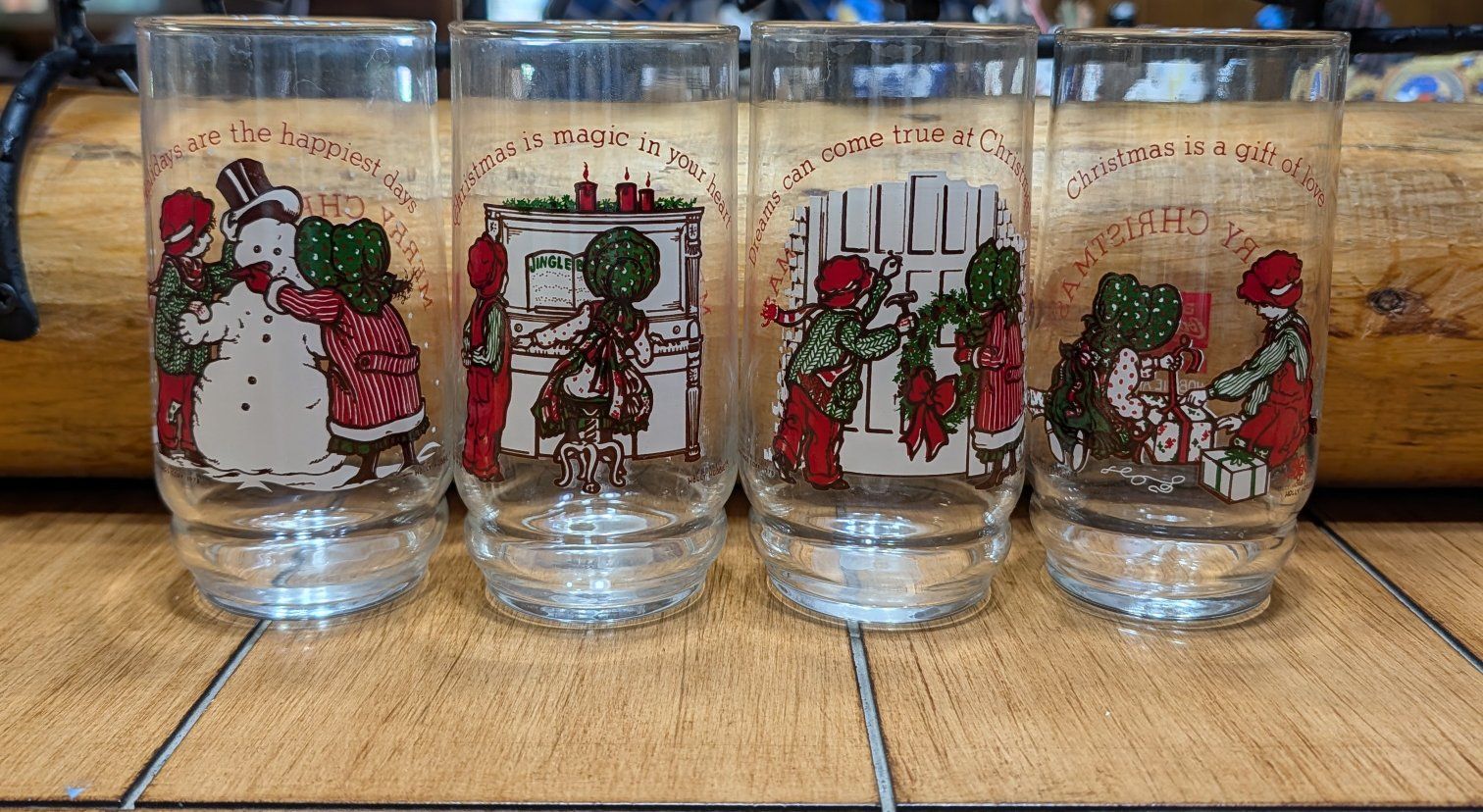 1978 Holly Hobbie and Robby Coca-Cola Merry Christmas Glass set