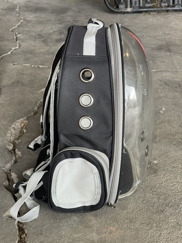 Breathable Outdoor Bubble Cat Carrier / Backpack